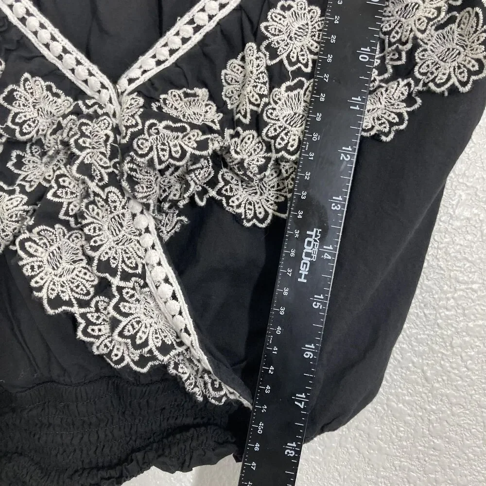 Monograph Anthropologie Blouse XL Black Embroidered Floral Ruffle Crop Top Boho - Picture 10 of 15